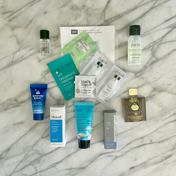 Skincare Sample Bundle - Picture 1 of 13